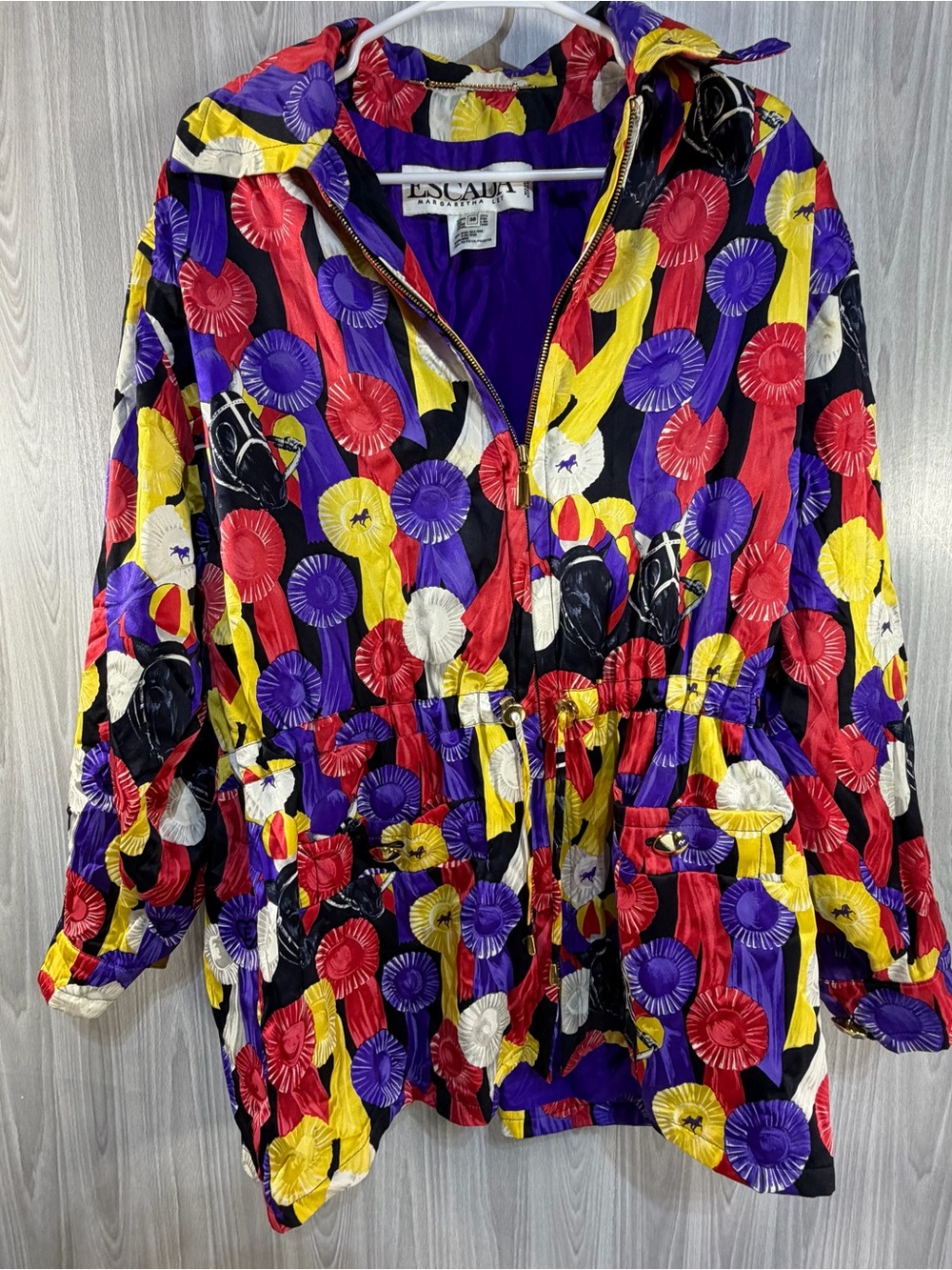 Escada Vintage Silk Multicolor Horses Equestrian Zip‎ Jacket Made in Germany 38